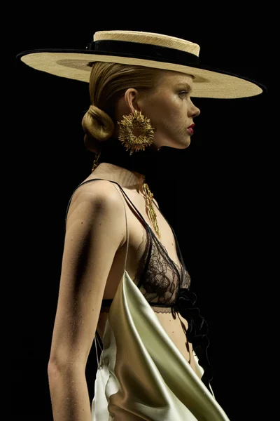 Look 34